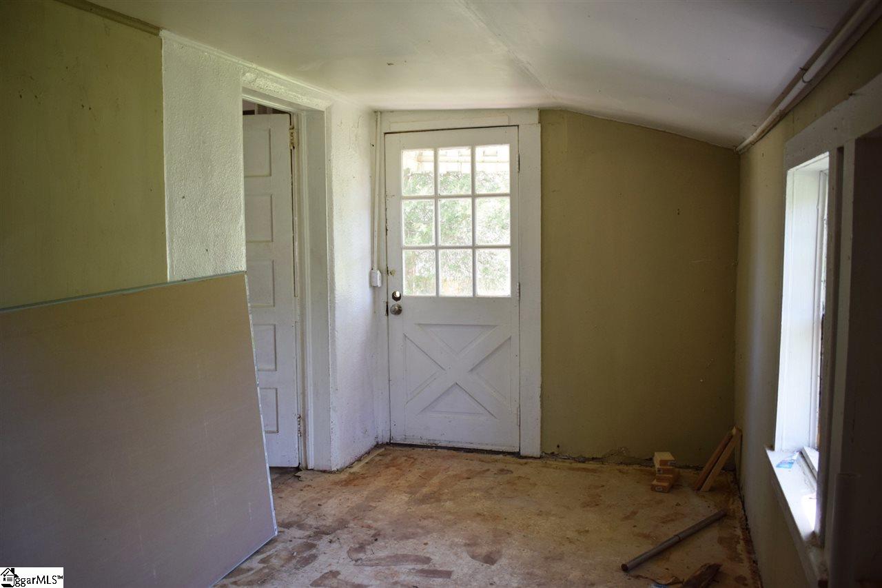 554 Snow Street, Unit TRACT B Greer, SC 29651 - Photo 11 of 20 Gallery Image 11