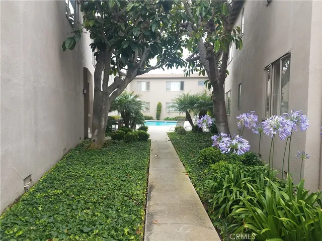 a view of entryway and hall