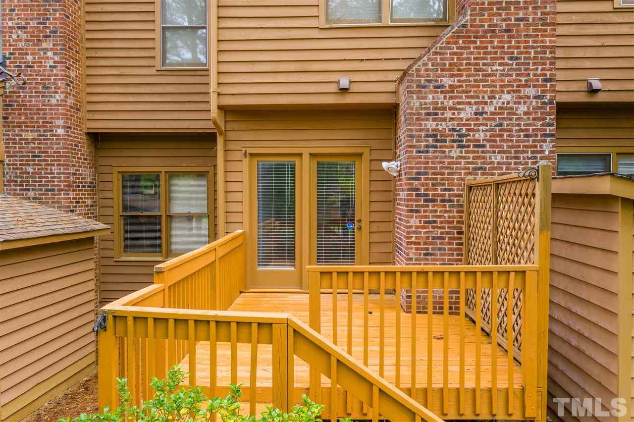 7621 Trowbridge Court Raleigh, NC 27613 - Photo 4 of 30