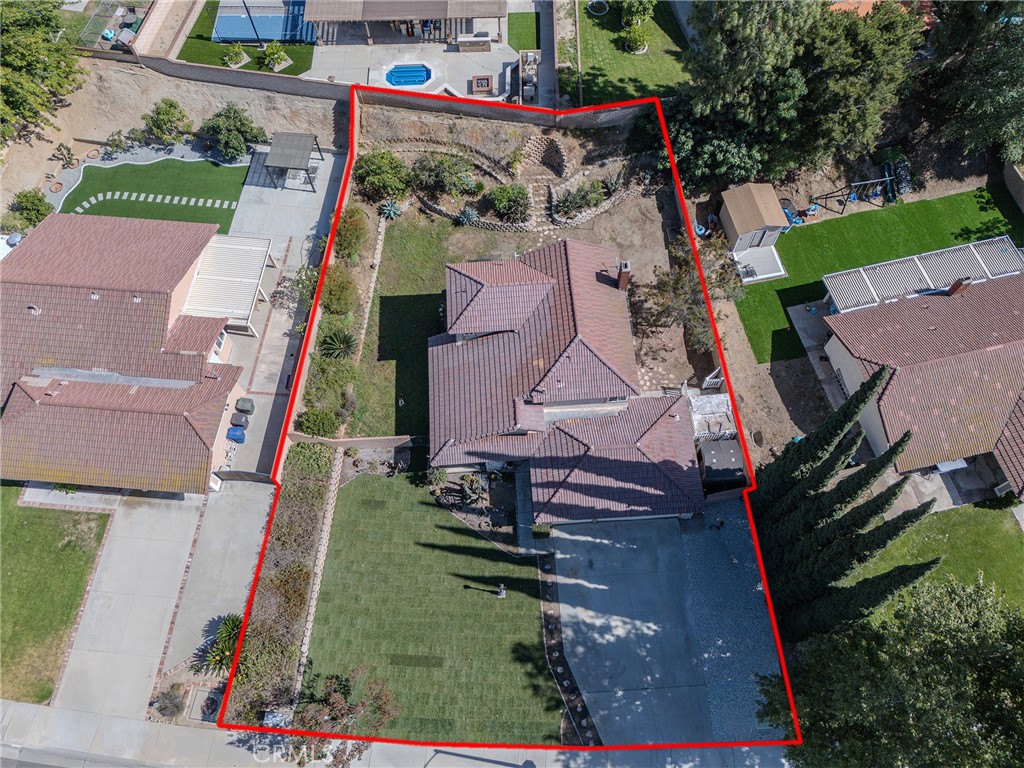 1302 Via Vista Riverside, CA 92506 - Photo 5 of 29 Large lot size
