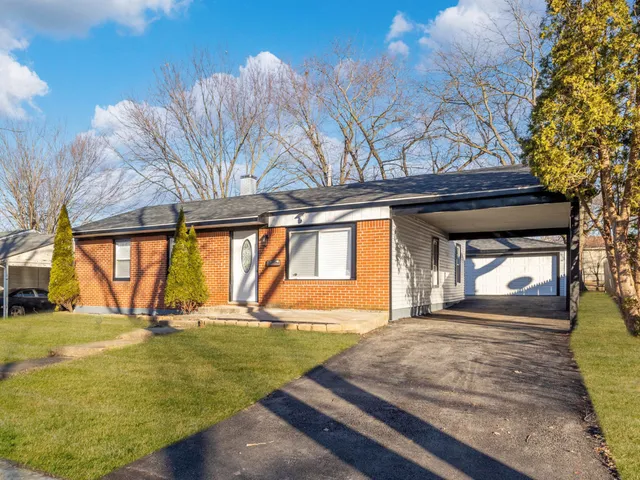 a view of an empty room with window