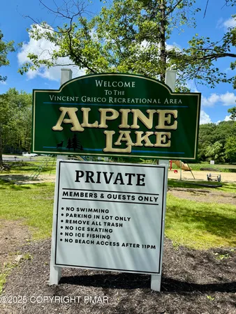 $348,700 | 3224 Lakeview Drive, Henryville, PA 18332