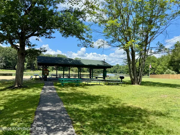 $348,700 | 3224 Lakeview Drive, Henryville, PA 18332