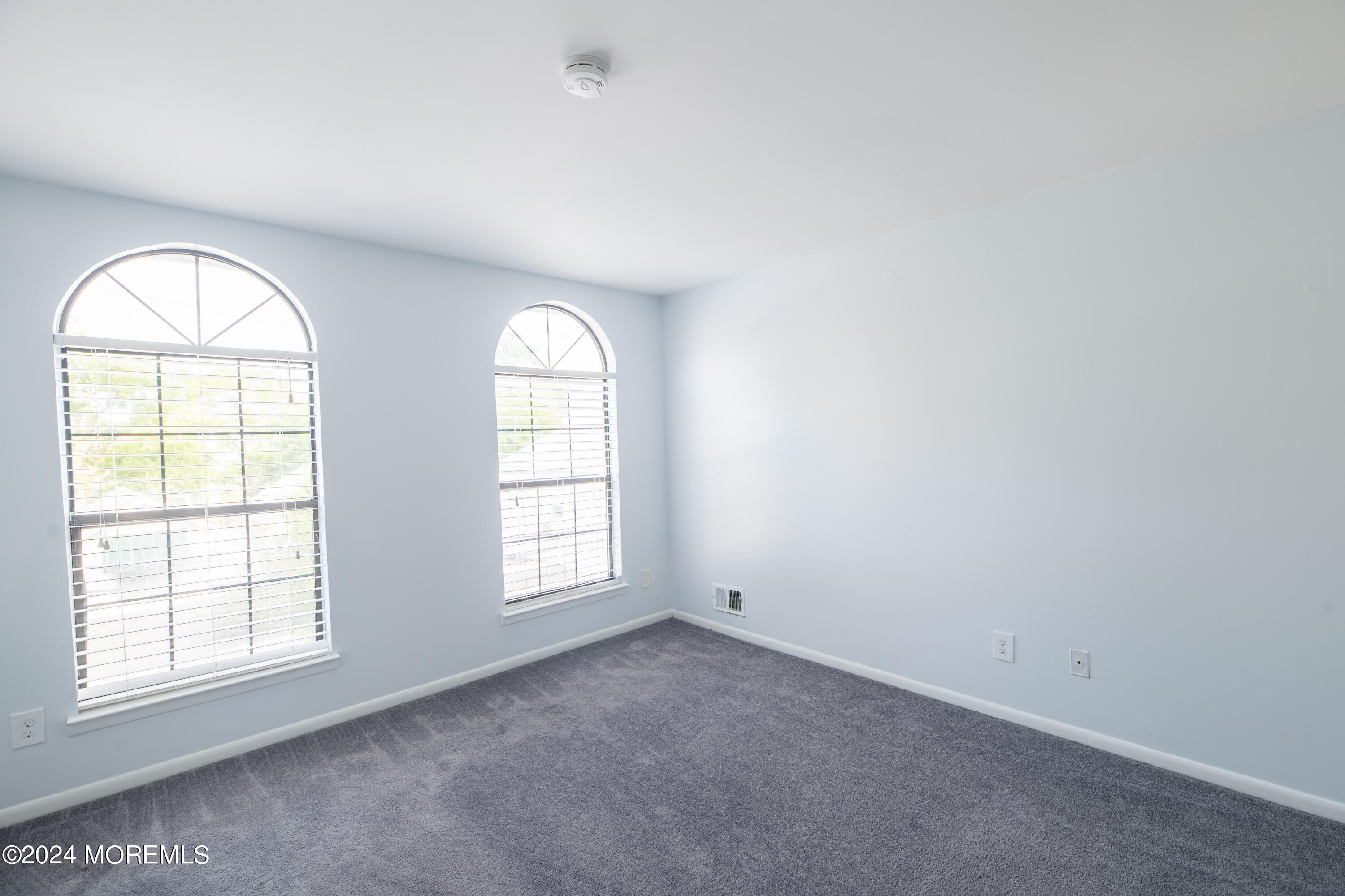 20 Cedar Street, Unit 5 Highlands, NJ 07732 - Photo 8 of 25 IMG_1140