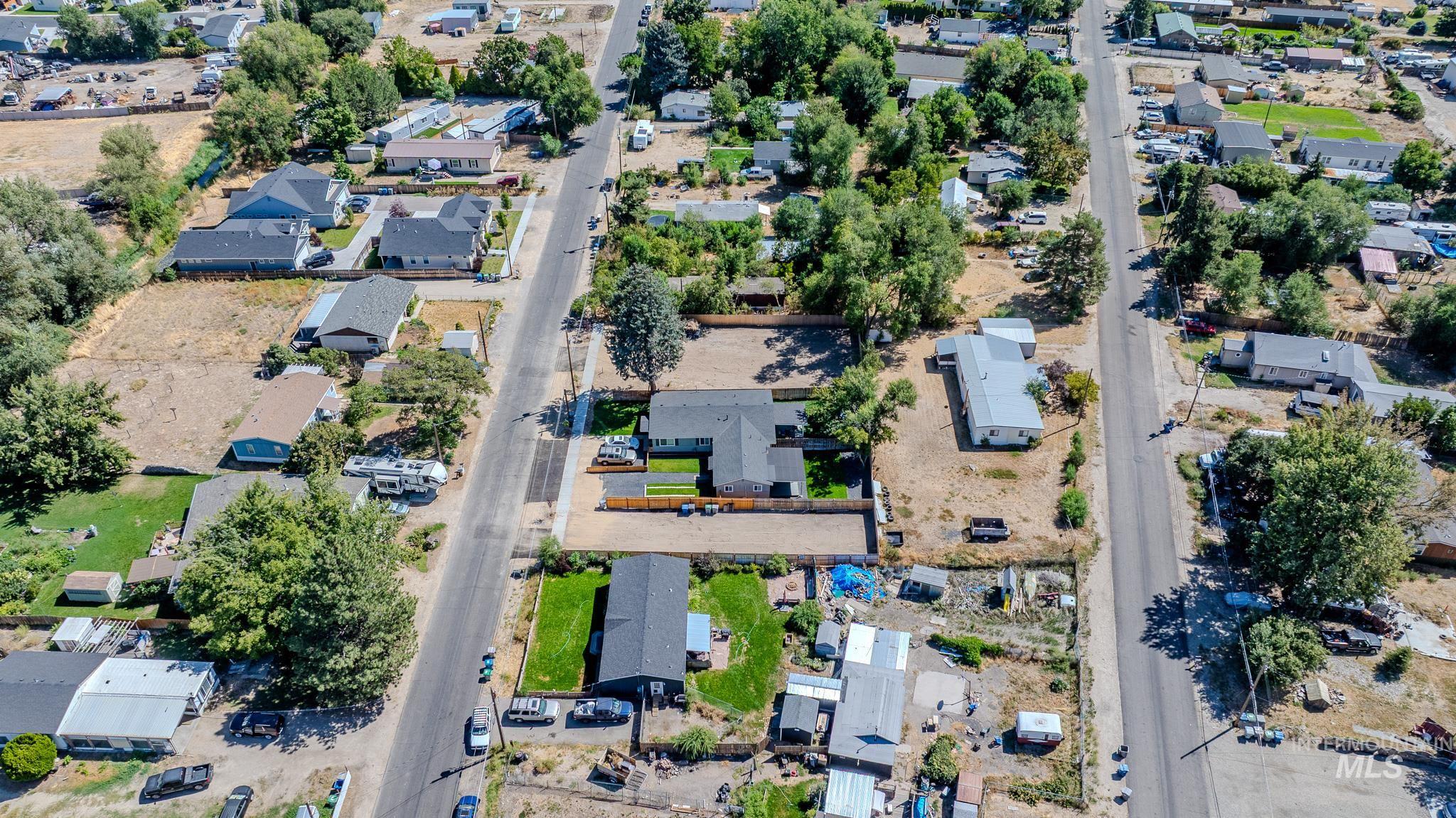 10355 Utahna Road Boise, ID 83714 - Photo 12 of 17 Gallery Image 12