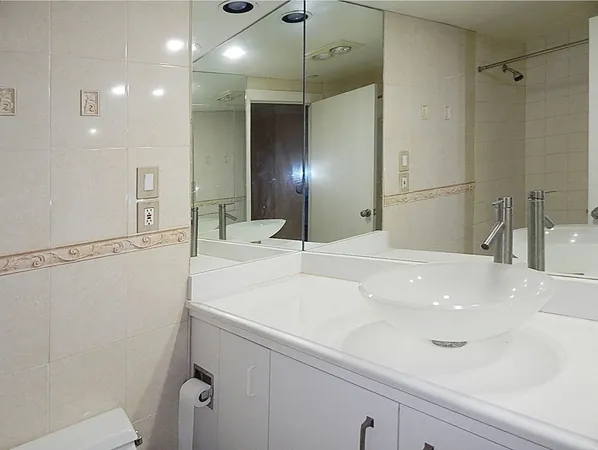 $4,000 | 10 Rogers Street, Unit 304, Cambridge, MA 02142