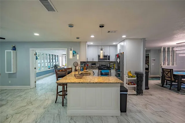 $405,900 | 3575 Lark Lane, Mulberry, FL 33860