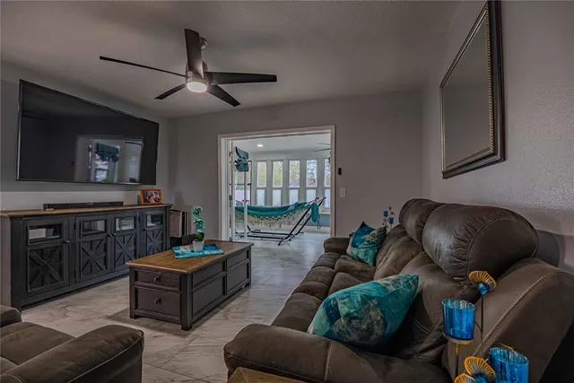 $405,900 | 3575 Lark Lane, Mulberry, FL 33860