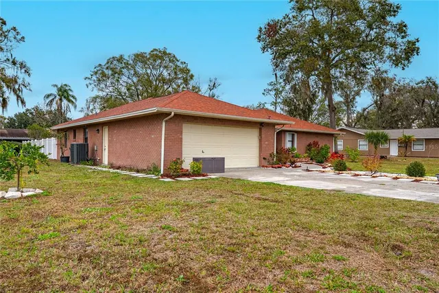 $405,900 | 3575 Lark Lane, Mulberry, FL 33860
