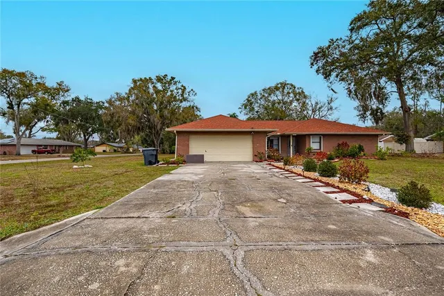 $405,900 | 3575 Lark Lane, Mulberry, FL 33860