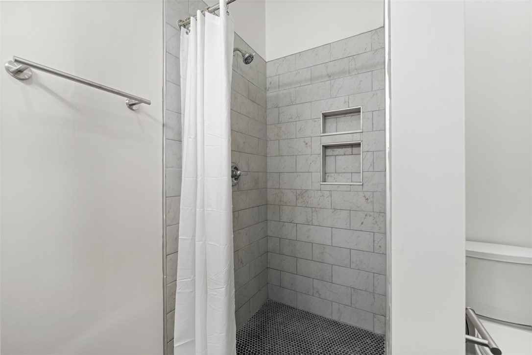 908 Linley Street, Unit A & B Anderson, SC 29625 - Photo 11 of 42