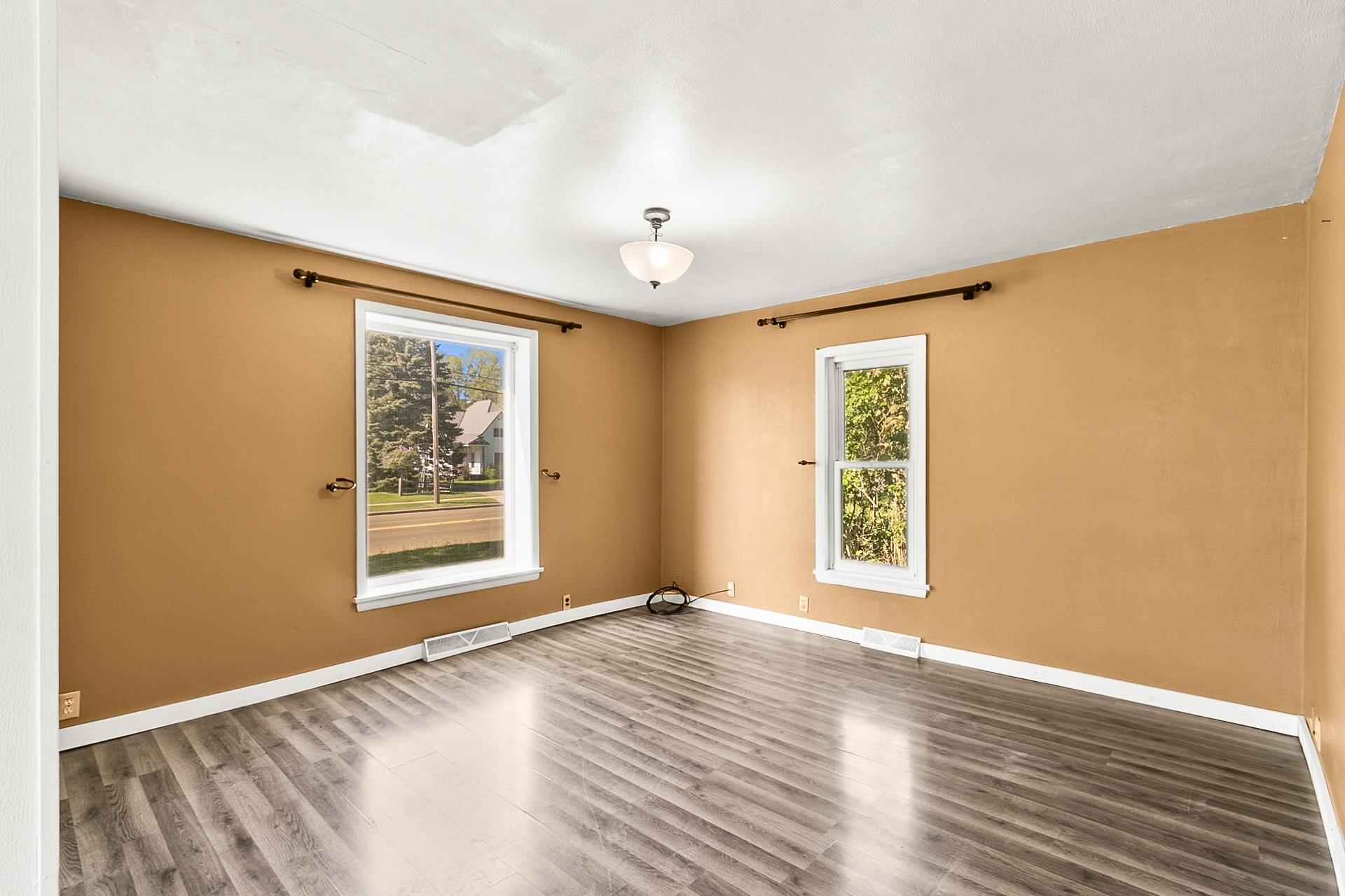 412 West Chestnut Street Pardeeville, WI 53954 - Photo 18 of 50