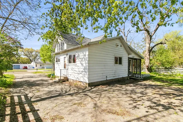 $185,000 | 412 West Chestnut Street, Pardeeville, WI 53954