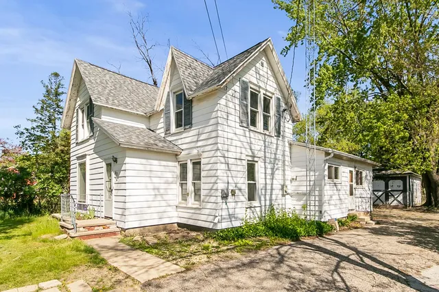 $185,000 | 412 West Chestnut Street, Pardeeville, WI 53954