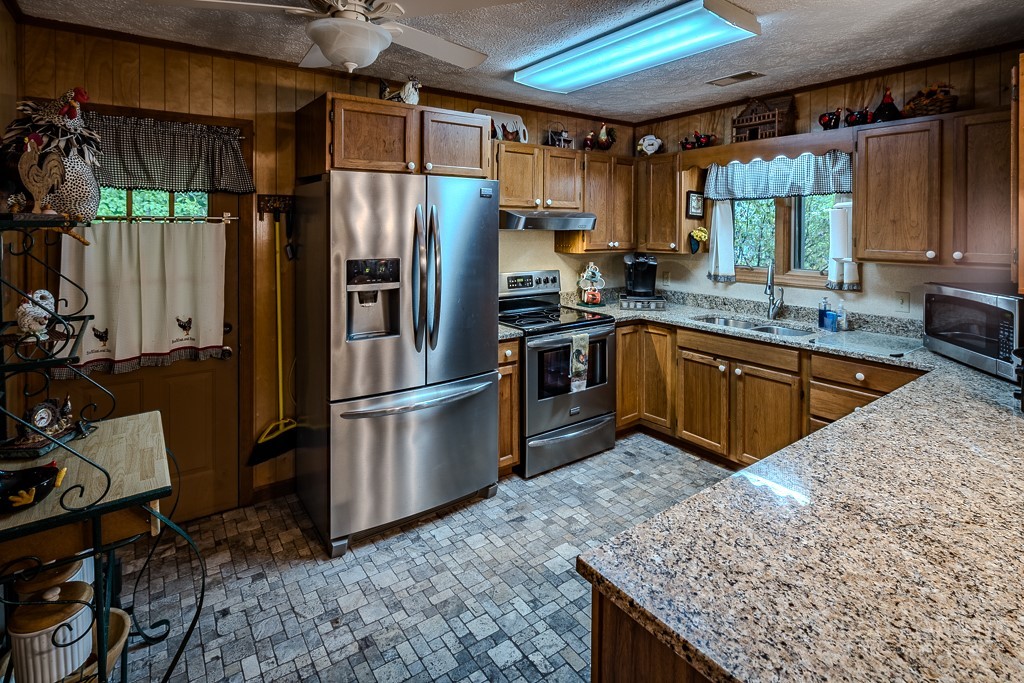 124 Laurel Brook Road Newland, NC 28657 - Photo 23 of 49