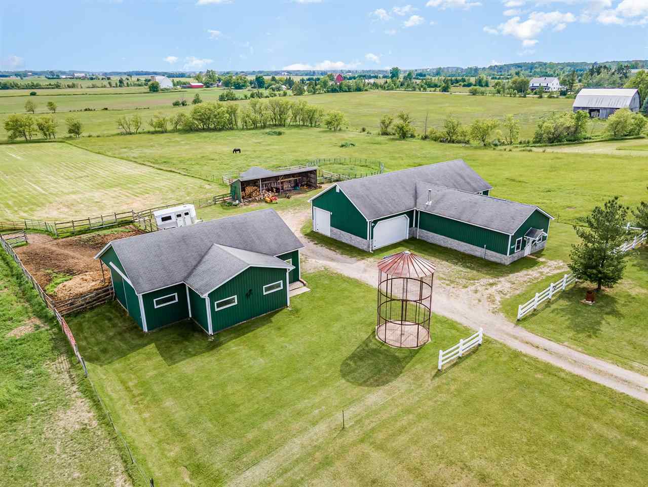 2425 Ritchie Road Gladwin, MI 48624 - Photo 9 of 42