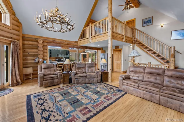 a view of a livingroom with furniture