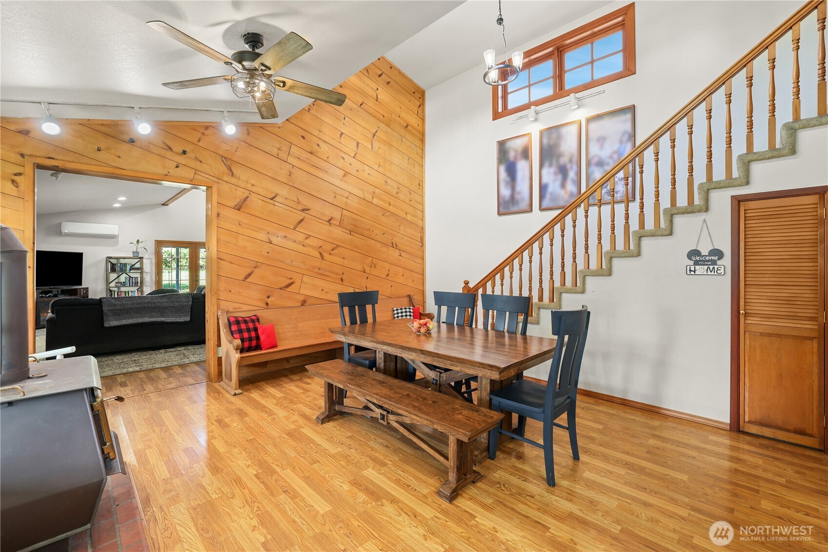 12905 Pless Road Southeast Rainier, WA 98576 - Photo 5 of 40 Gallery Image 5