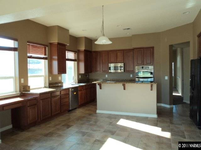 8700 Spearhead Way Reno, NV 89506 - Photo 3 of 13 Photo 3