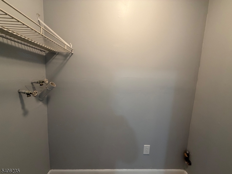 327 Bond Street Elizabeth Port, NJ 07206 - Photo 16 of 22 a view of a bathroom