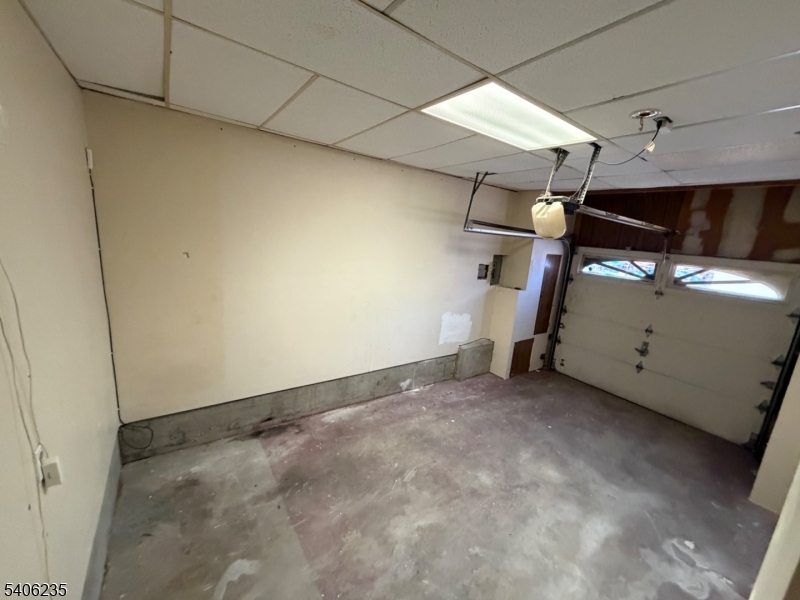 327 Bond Street Elizabeth Port, NJ 07206 - Photo 21 of 22 a view of a garage