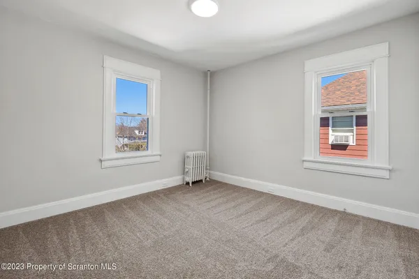 $3,200 | 1605 Roosevelt Street, Dunmore, PA 18512