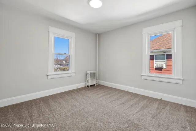 $3,200 | 1605 Roosevelt Street, Dunmore, PA 18512