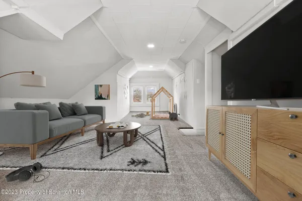 $3,200 | 1605 Roosevelt Street, Dunmore, PA 18512