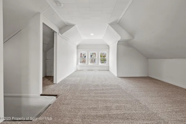 $3,200 | 1605 Roosevelt Street, Dunmore, PA 18512