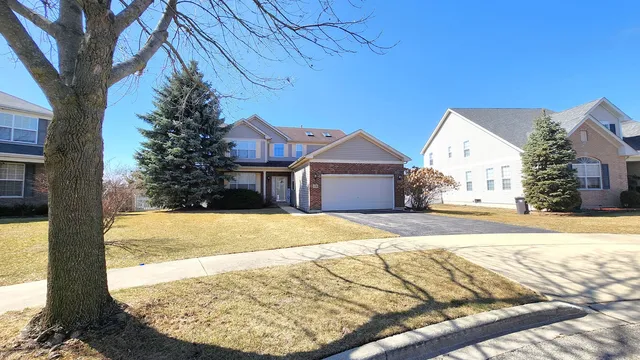 $3,250 | 1204 Frederick Court, Elgin, IL 60120
