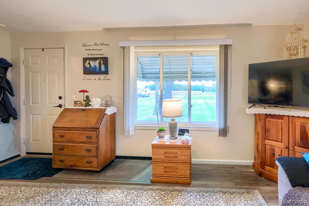 9254 North Genesee Road Mount Morris, MI 48458 - Photo 8 of 24