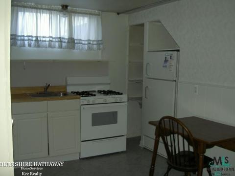 29236 Ruthdale Street, Unit 3 Roseville, MI 48066 - Photo 2 of 3