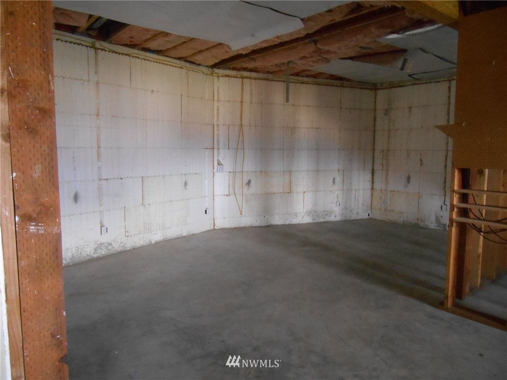 258 West Sunny Sands Road Cathlamet, WA 98612 - Photo 15 of 25 Gallery Image 15