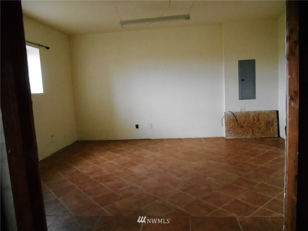 258 West Sunny Sands Road Cathlamet, WA 98612 - Photo 16 of 25 Gallery Image 16