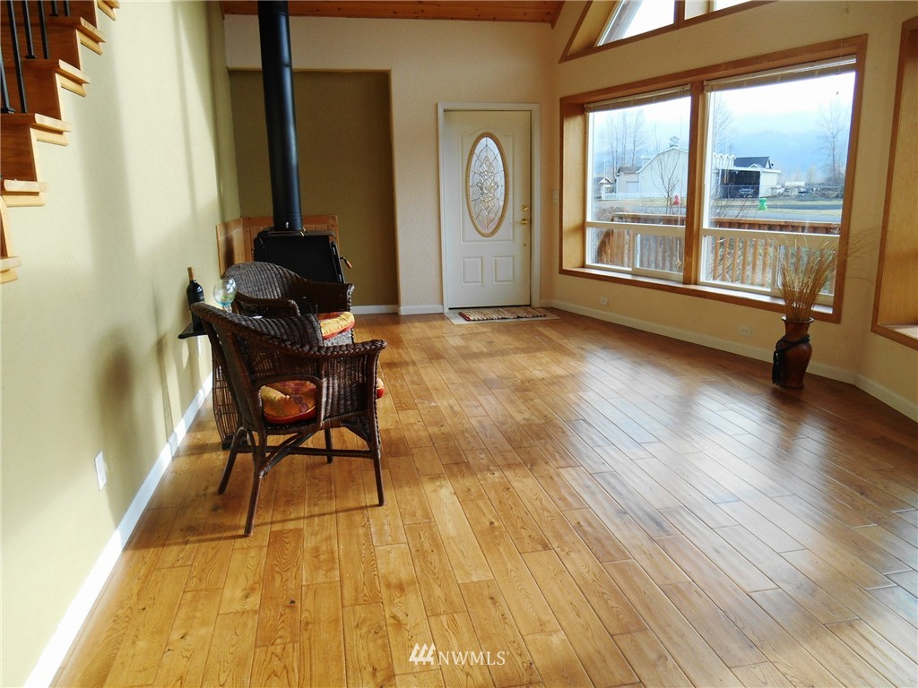 258 West Sunny Sands Road Cathlamet, WA 98612 - Photo 3 of 25 Gallery Image 3