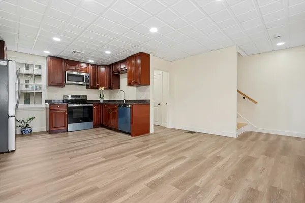 $1,850 | 95 South Main Street, Unit 2, North Brookfield, MA 01535