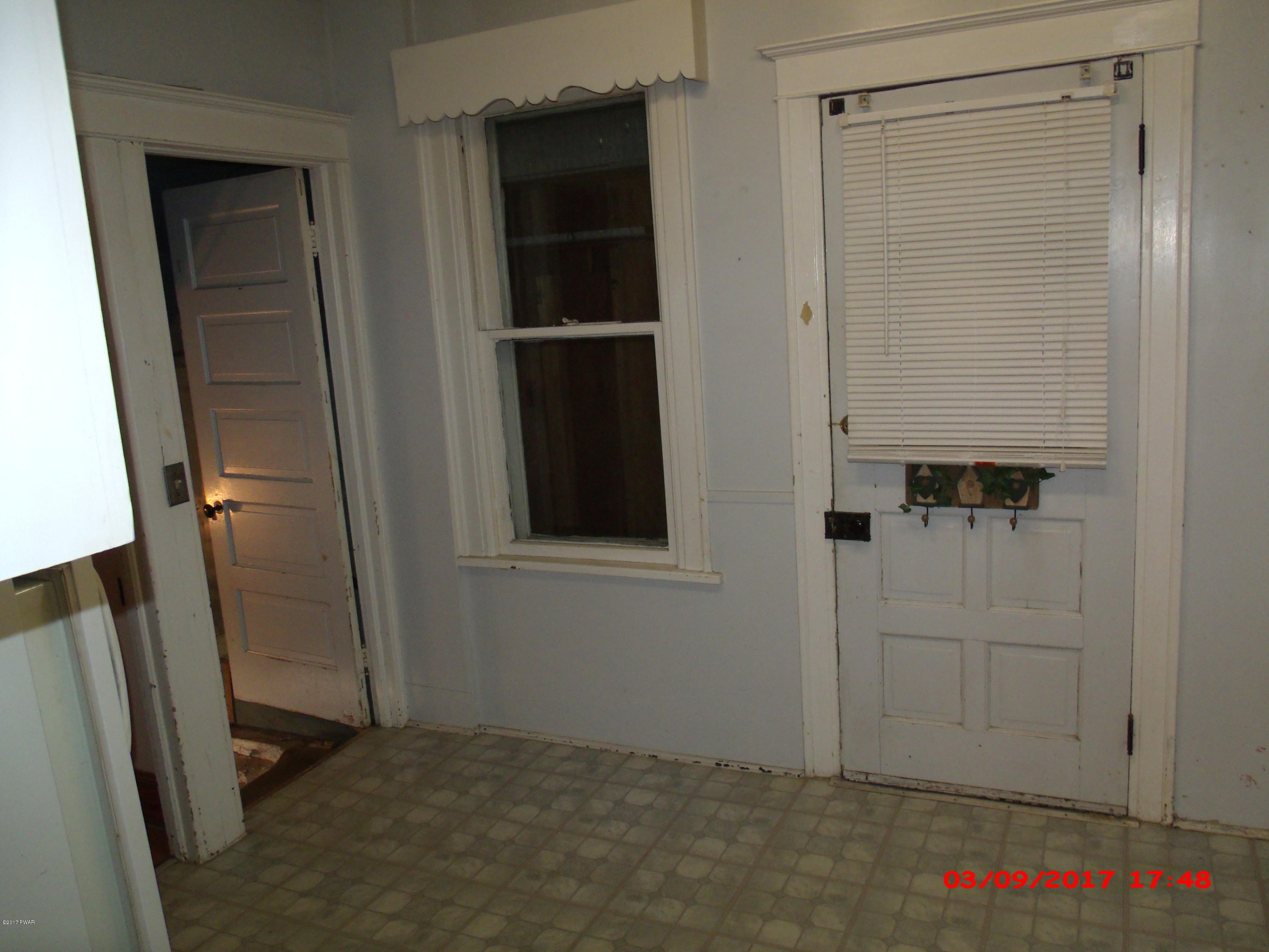 214 Ridge Street Honesdale, PA 18431 - Photo 5 of 14