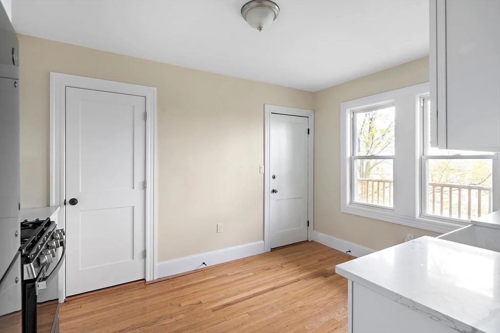 23 Thelma Road, Unit 3 Boston, MA 02122 - Photo 5 of 20