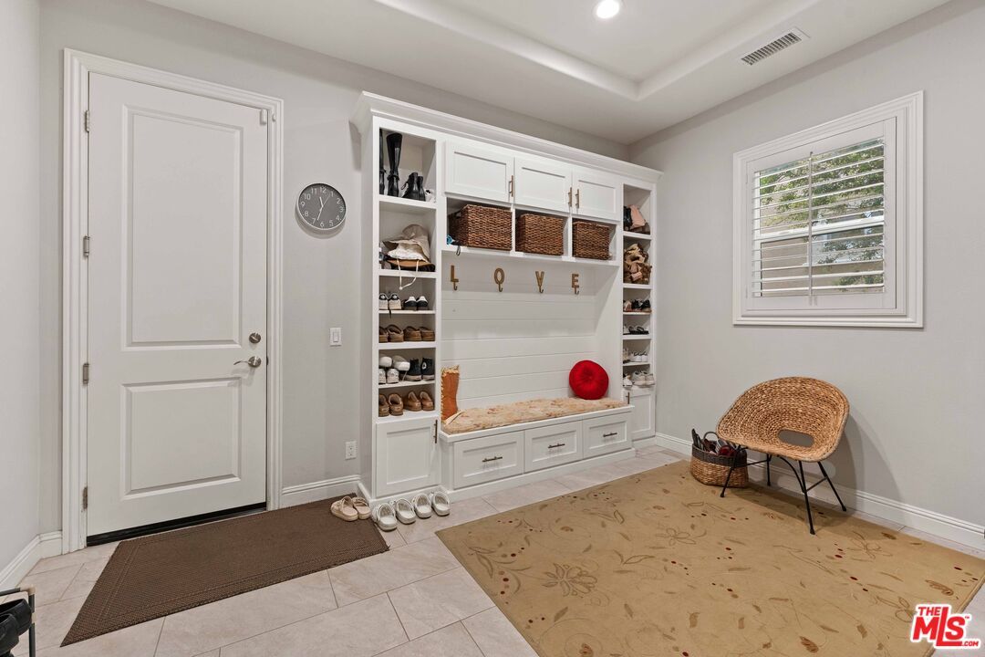 11925 North Ricasoli Way Porter Ranch, CA 91326 - Photo 10 of 57
