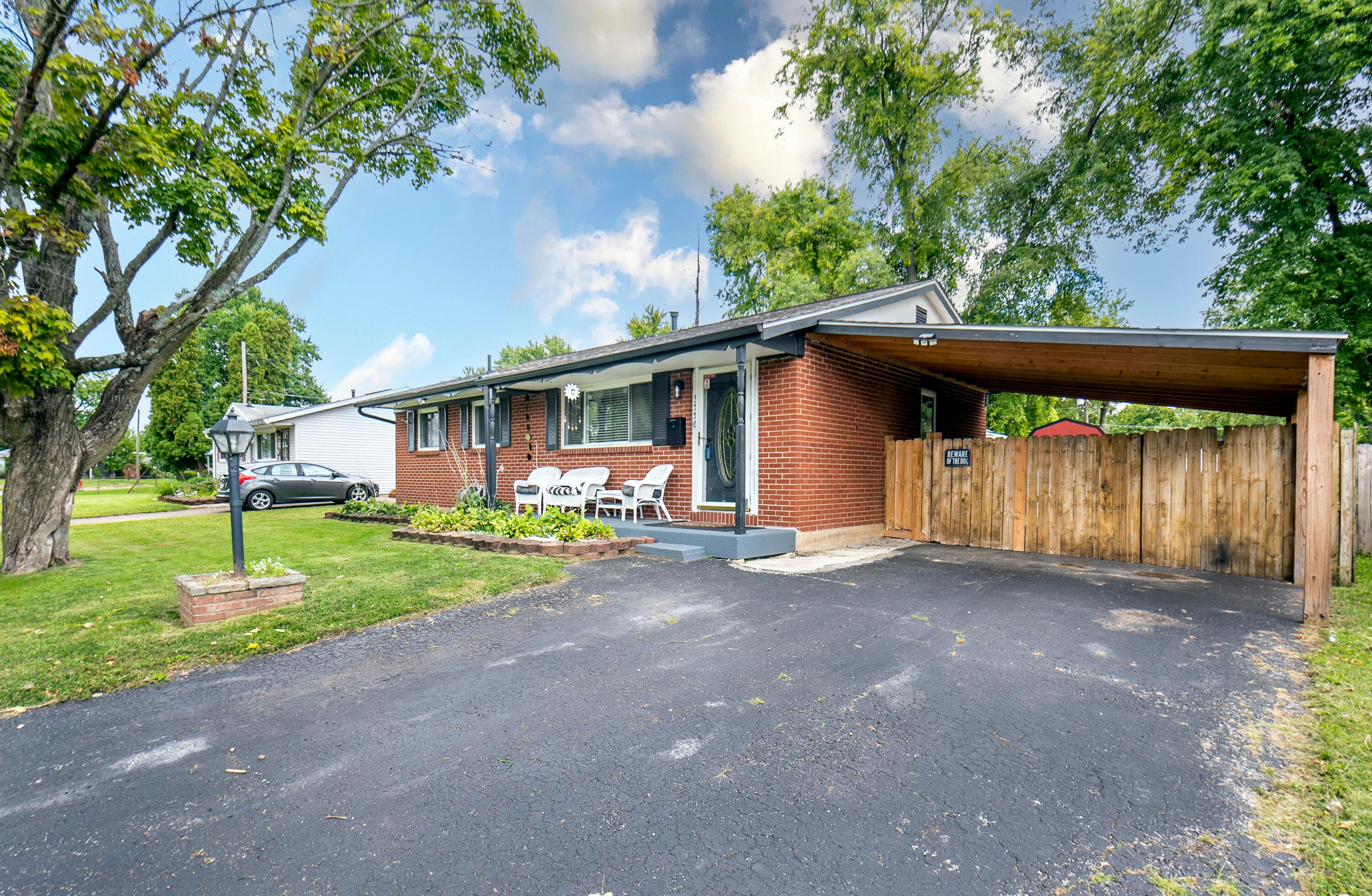 3556 Wyncote Road Columbus, OH 43232 - Photo 25 of 36 Front