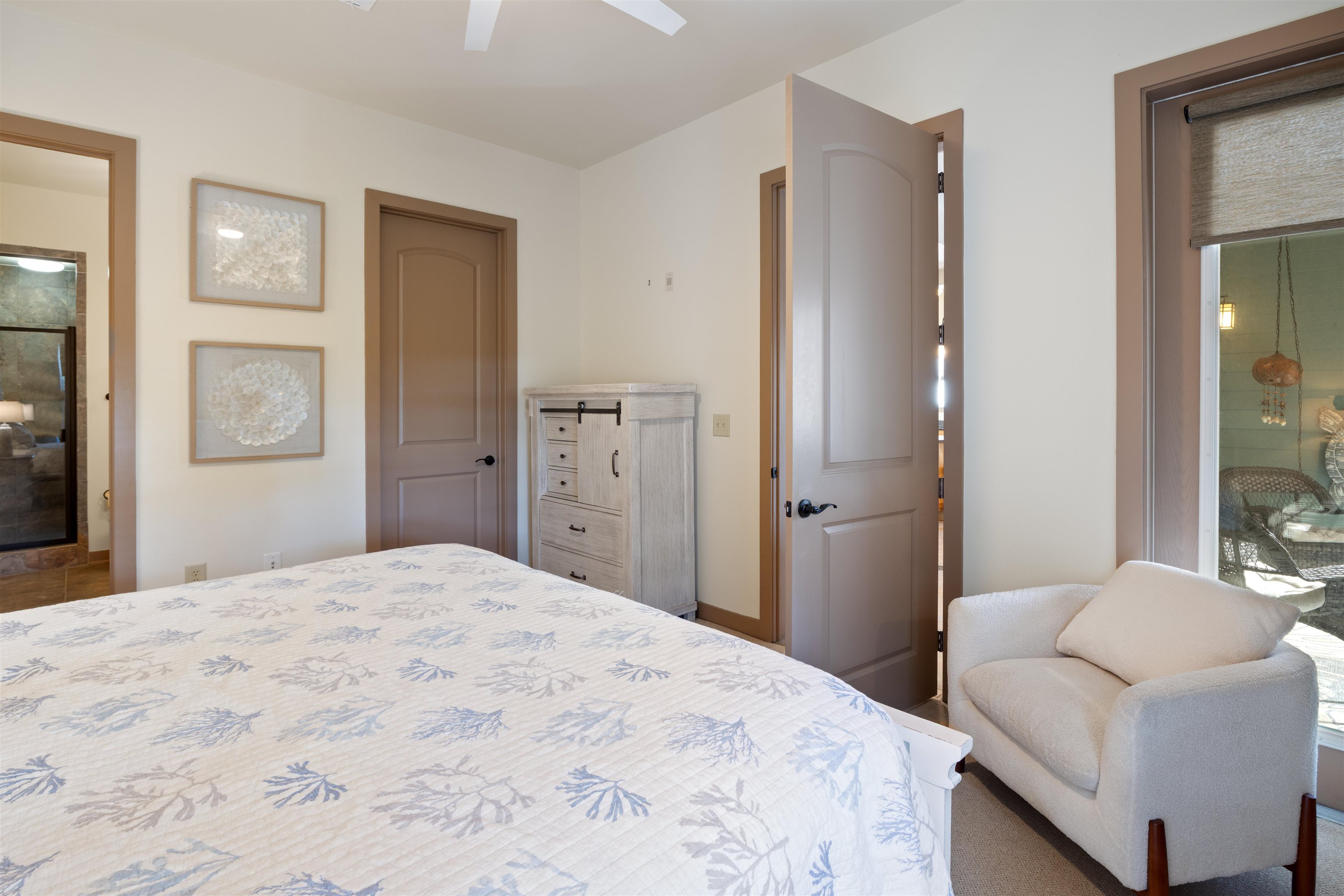1430 Regency Road, Unit B201 Gulf Shores, AL 36542 - Photo 23 of 59 Bedroom