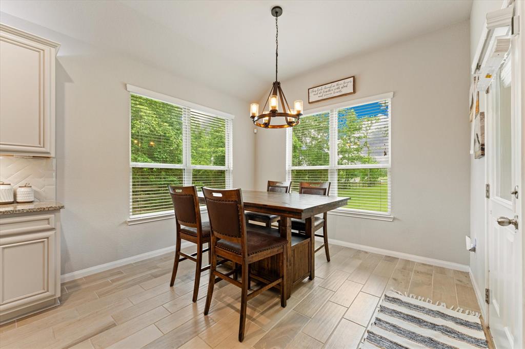 4626 Axis Trail Conroe, TX 77303 - Photo 11 of 34 Eat in Kitchen
