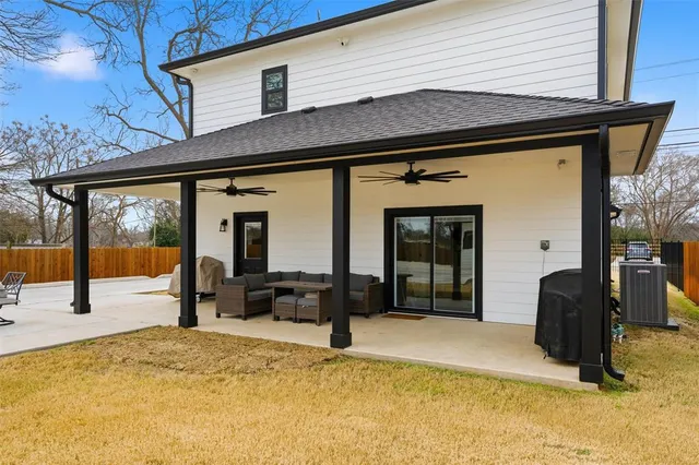 $966,000 | 3008 South 3rd Street, Waco, TX 76706