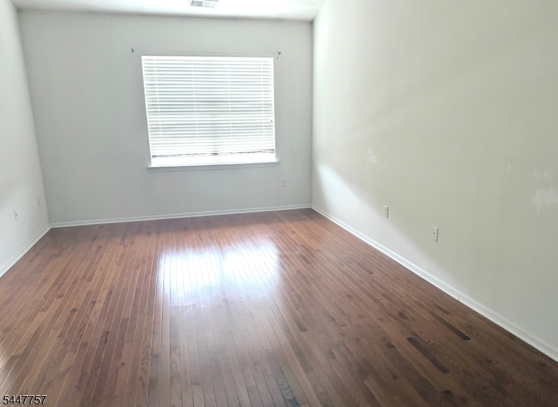 411 Deluca Road Belleville, NJ 07109 - Photo 11 of 19 Gallery Image 11