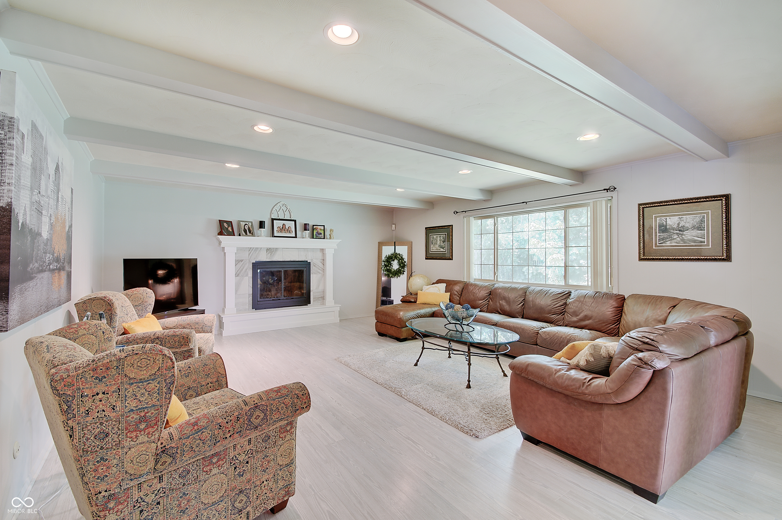 608 Ralston Road Indianapolis, IN 46217 - Photo 2 of 37