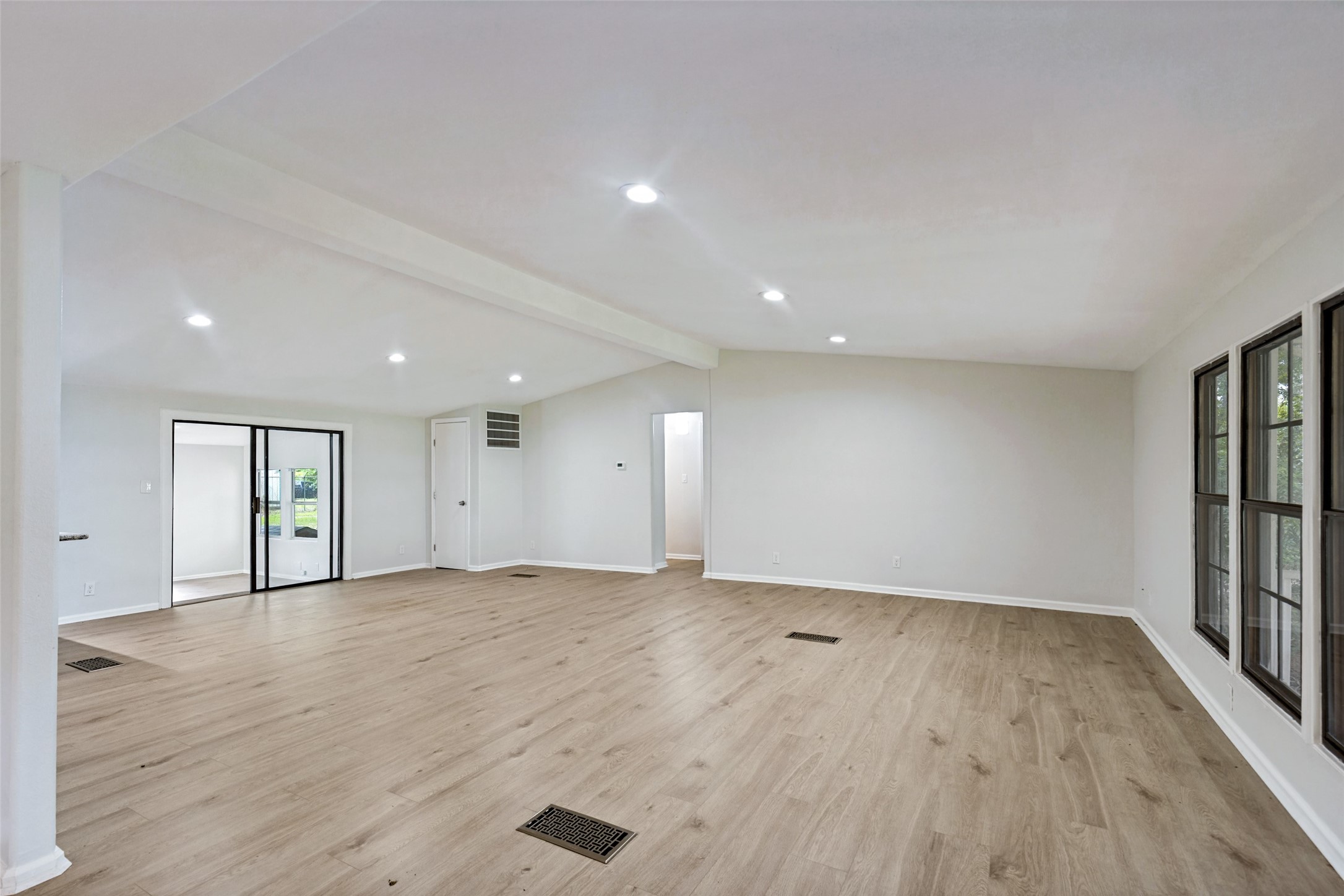 4306 North Cricket Circle Spring, TX 77389 - Photo 6 of 26