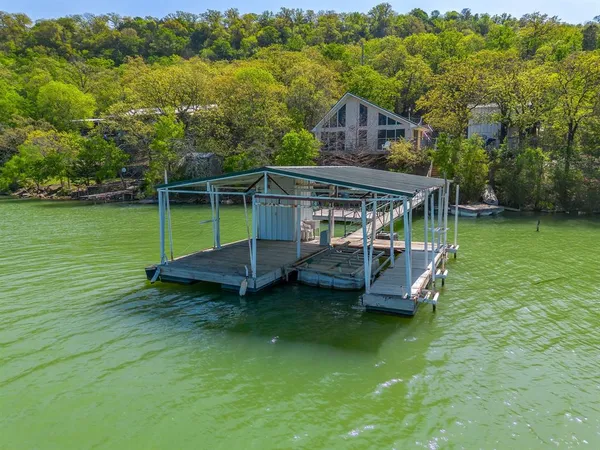 $499,900 | 922 South Lakeview Drive, Gordon, TX 76453