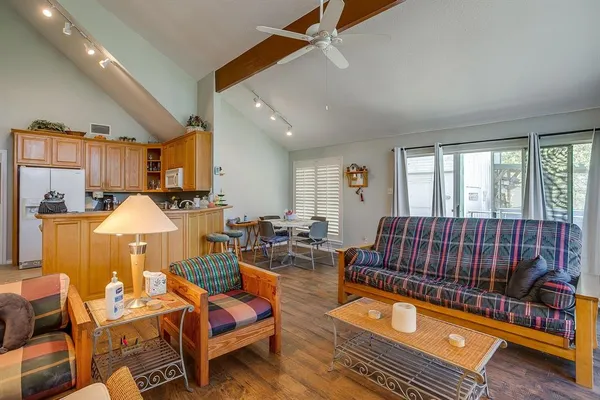 $499,900 | 922 South Lakeview Drive, Gordon, TX 76453