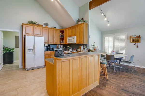 $499,900 | 922 South Lakeview Drive, Gordon, TX 76453