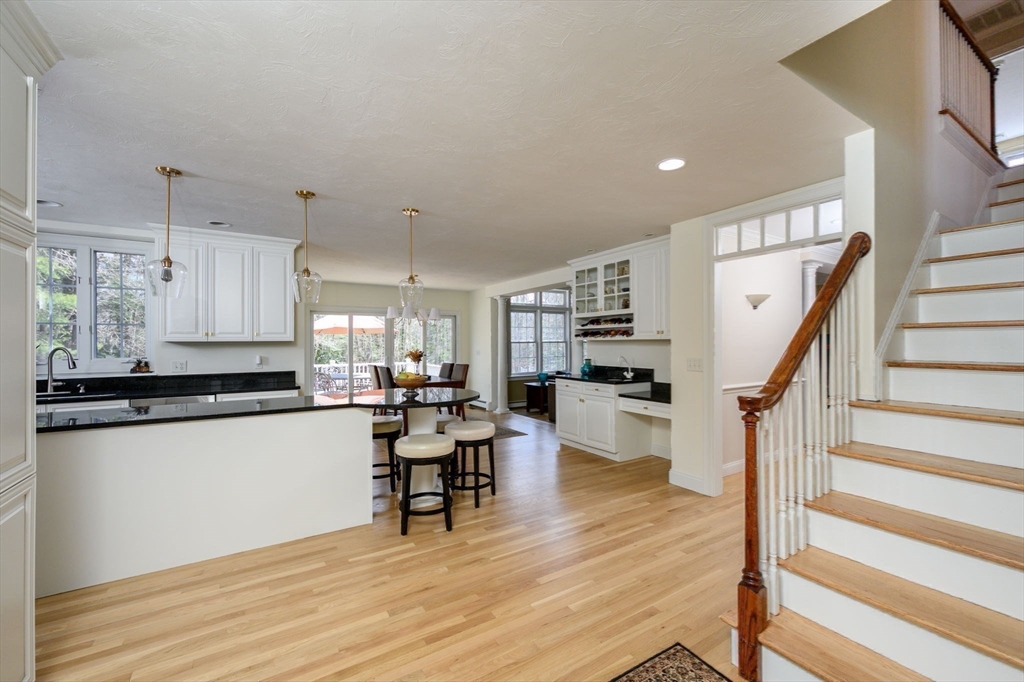 108 Deerfield Lane Hanover, MA 02339 - Photo 11 of 40